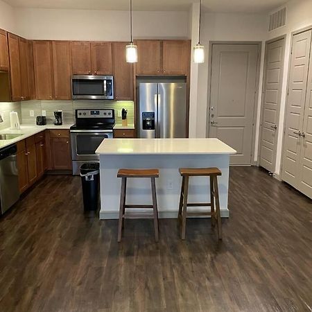 Downtown Living 1Br W/ Free Parking Garage Apartment Houston Exterior photo